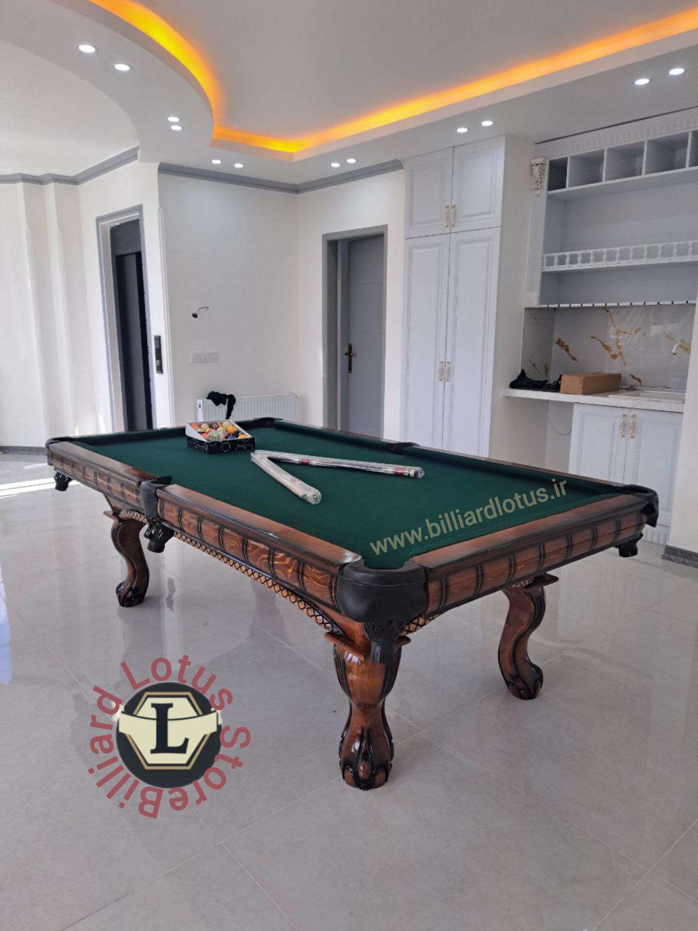 میز 9 فوت فالکن